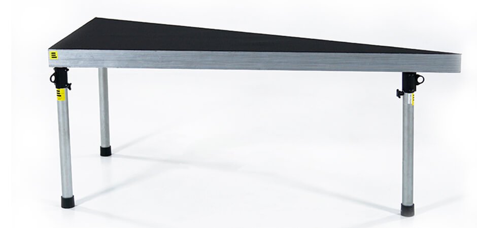 Estrados Europac Triangulares 200x100cm com pés telescópicos