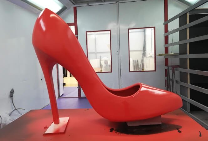 Painting of furniture